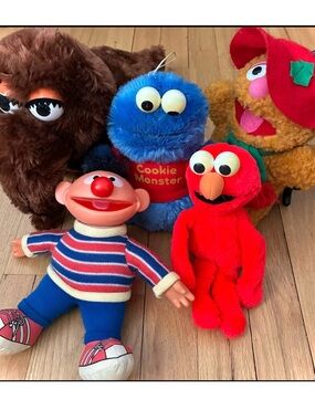Sesame Street Muppets Set of 5:Snuffleupagus, Fozzie, Ernie, Elmo,Cookie Monster